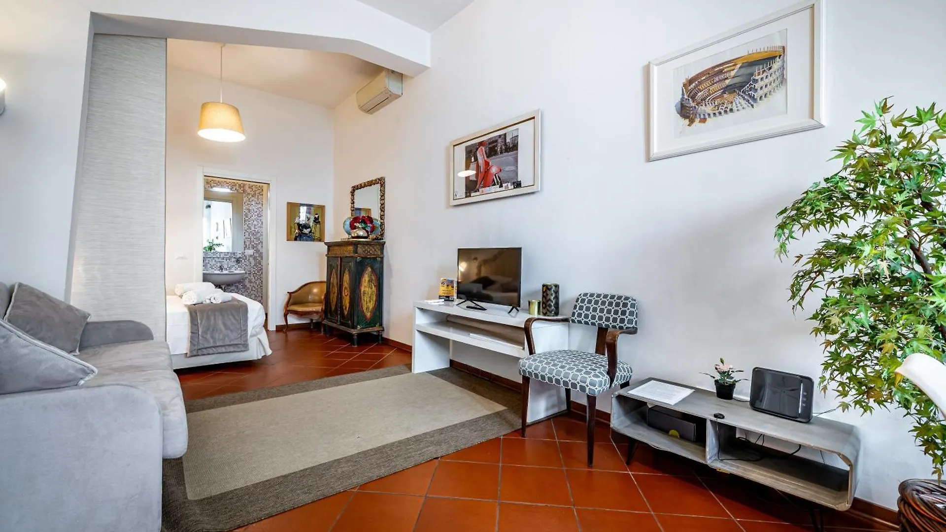 Roommo Cimabue Florence Apartment